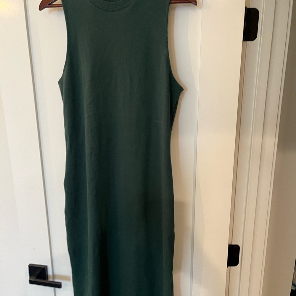 EUC Boden midi green dress